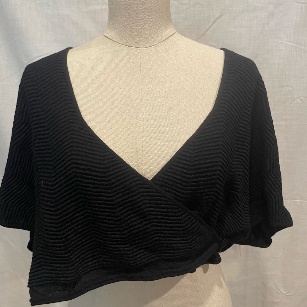 NWT Armani wrap / shrug